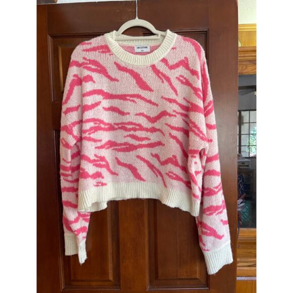 LNA ANIMAL PRINT SWEATER PINK CREAM MEDIUM